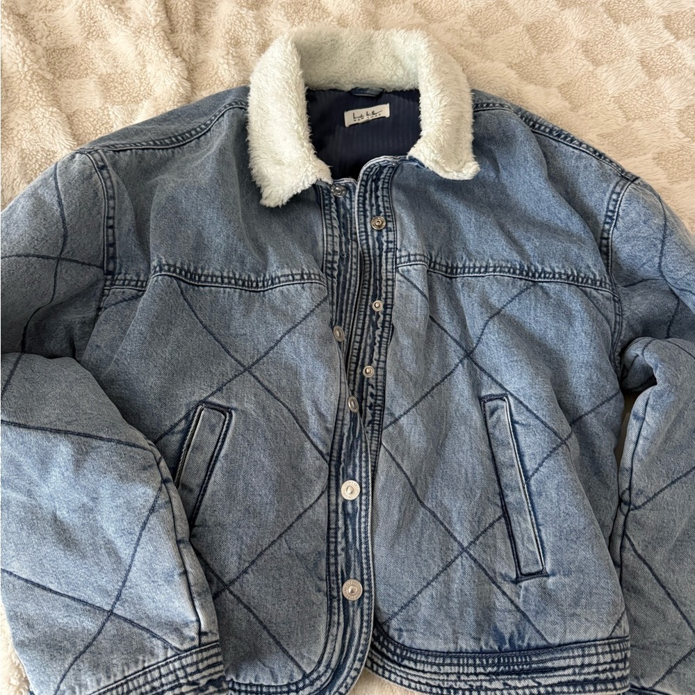 NWT Nicole Miller Quilted Denim Jacket with Cream Collar